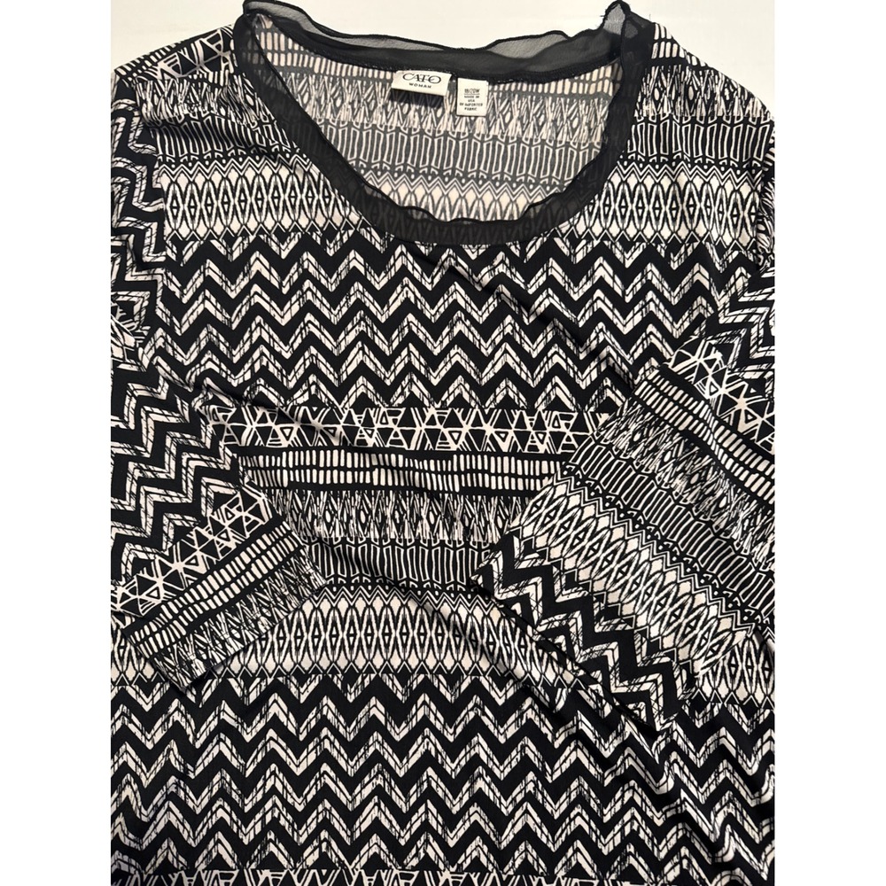 Cato Woman Plus Size 18/20W Black White Geometric‎ Chevron Mesh Trim Top 3/4